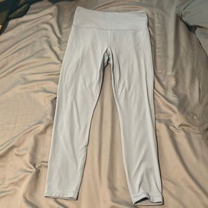 ATHLETA- Ultra high rise elation 7/8 tight legging!